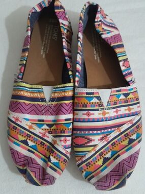 TOMS Women's Multi-Color Slip-On Canvas Shoes